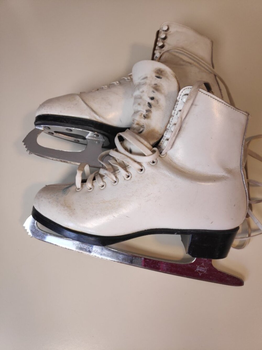 White Women's Figure Skates Daoust Ice Queen Made in Canada